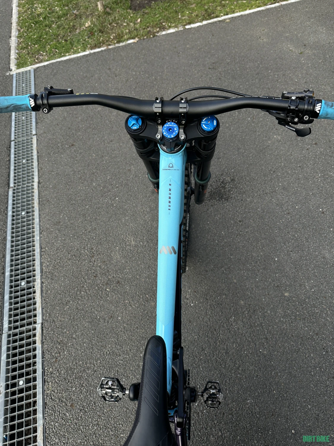 1. Vand Mondraker Summum MX 2023