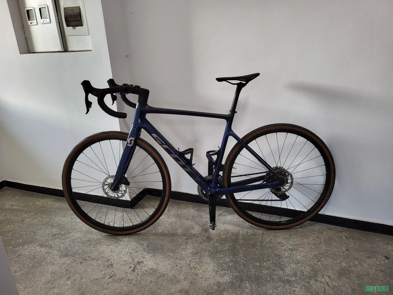 1. Bicicleta SCOTT Addict 10
