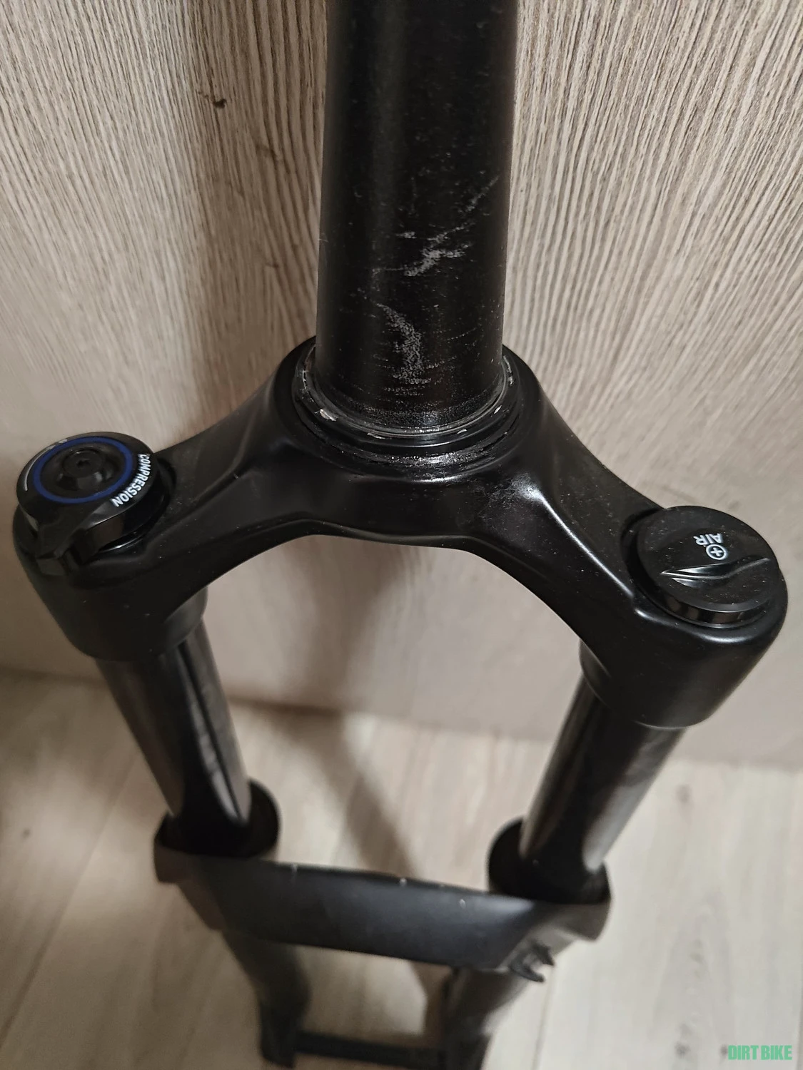 1. Rockshox Recon 150mm