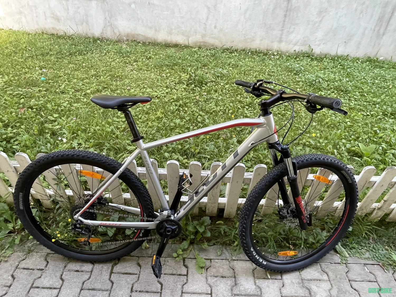 1. Scott Aspect 930, XL, 2020