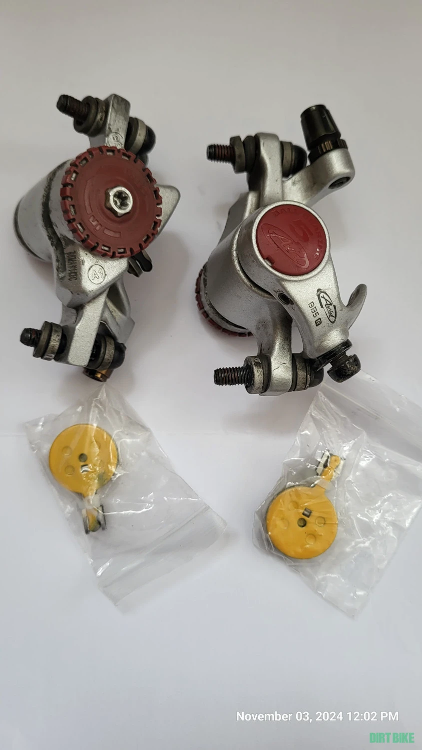 1. Etrieri Avid BB5 Road