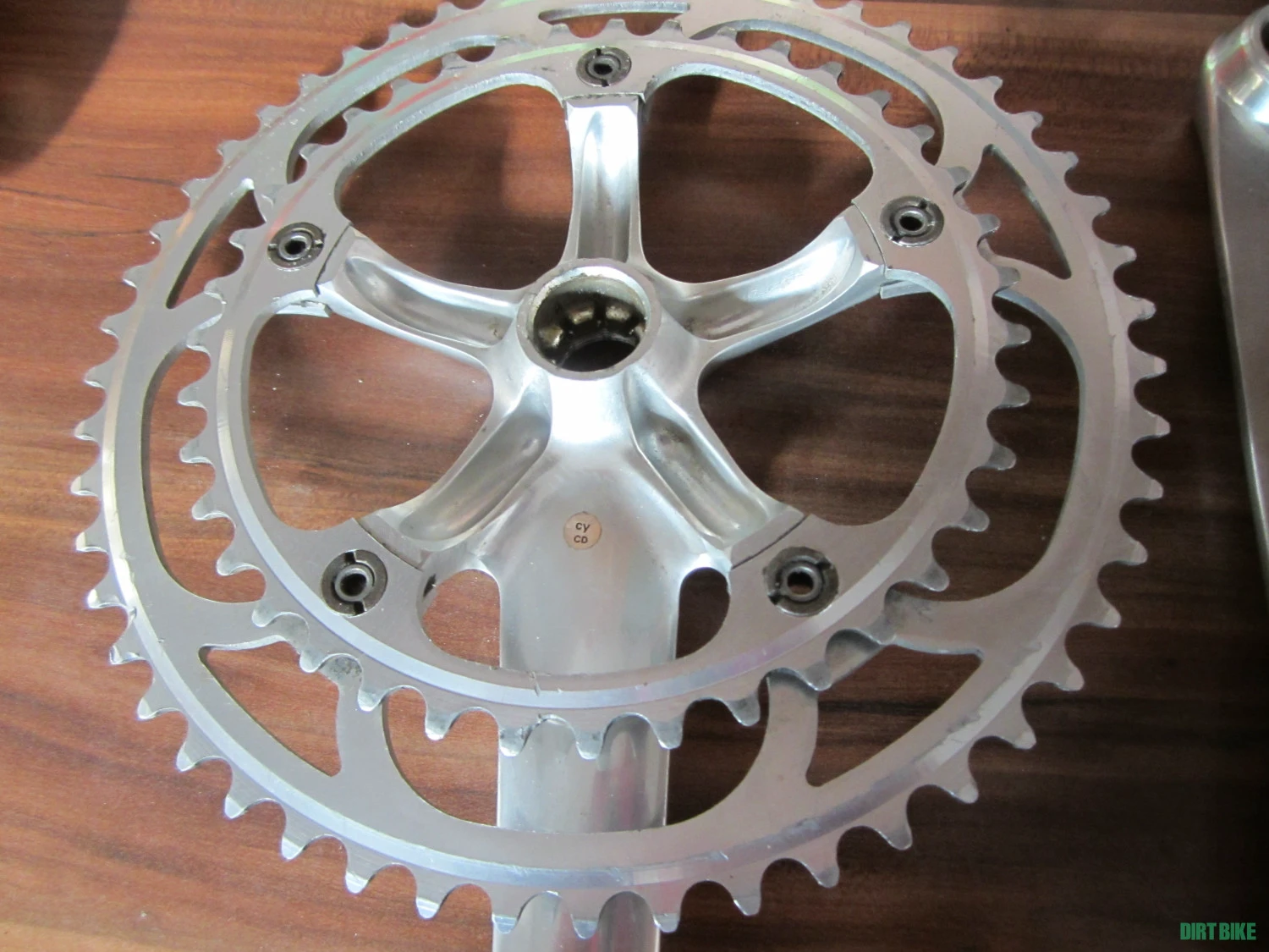 4. Angrenaj pedalier shimano ,pentru cursiera
