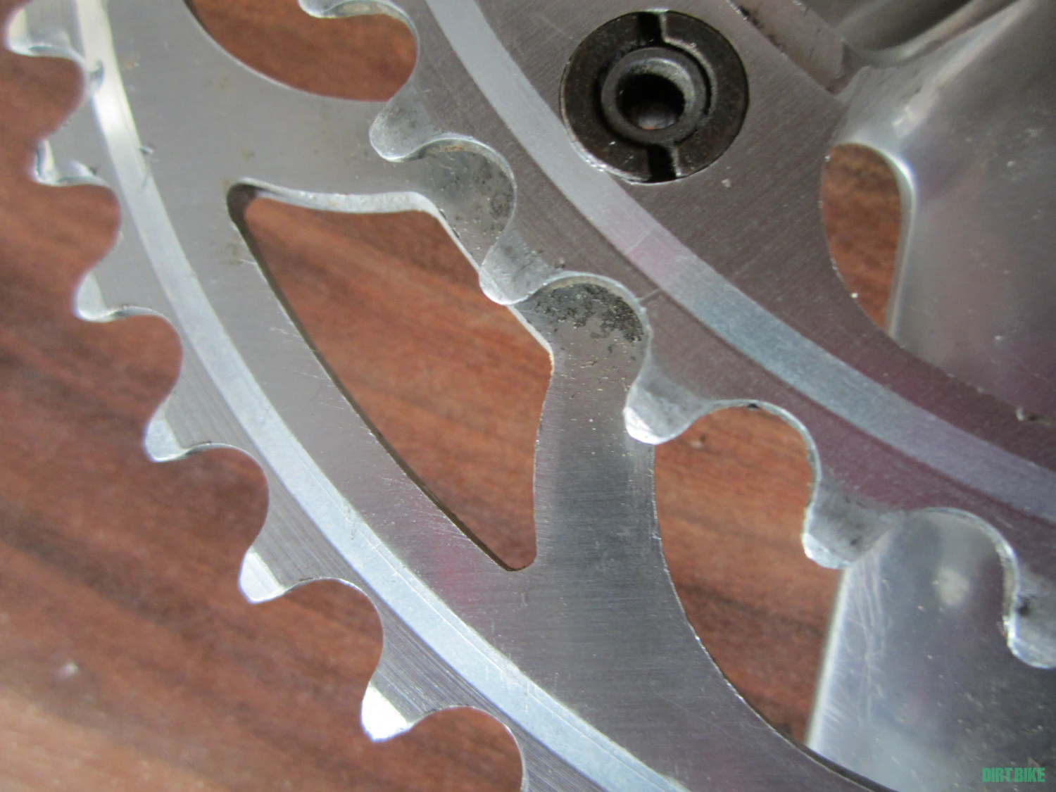5. Angrenaj pedalier shimano ,pentru cursiera