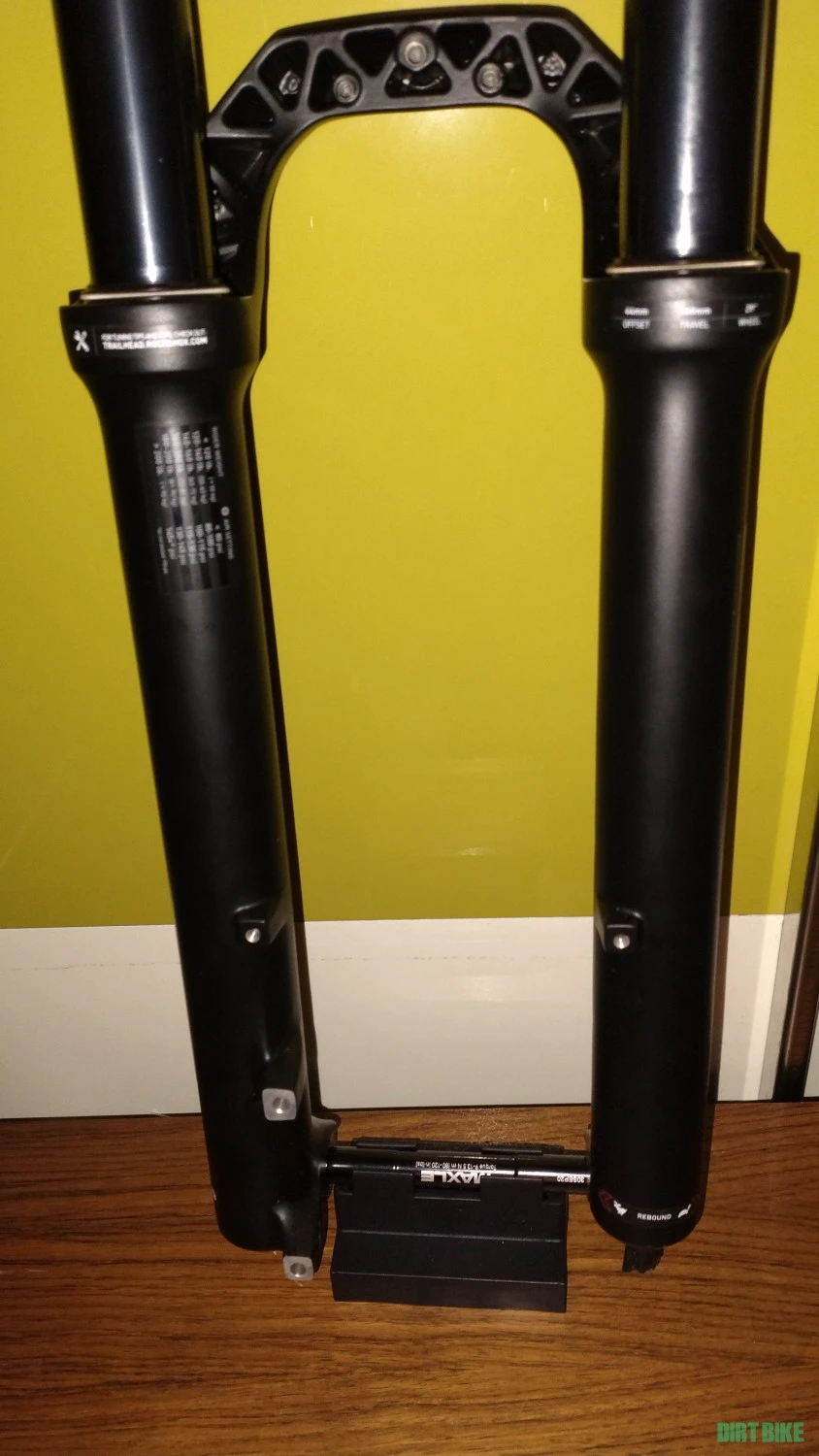 1. Vand ROCK SHOX 35