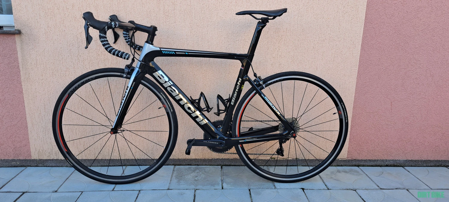 1. Cursiera carbon Bianchi Aria