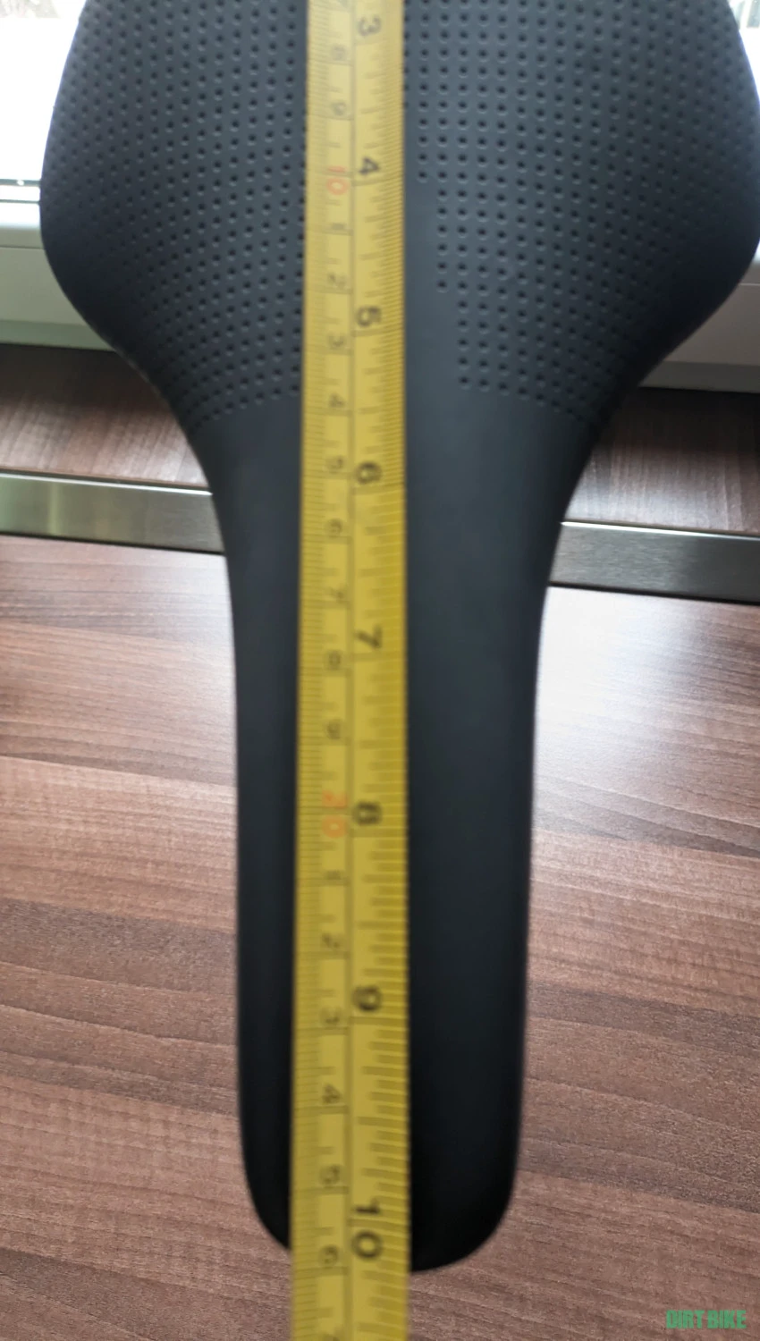 1. Sa Selle Royal Vivo și tijă șa Bulls Copperhead