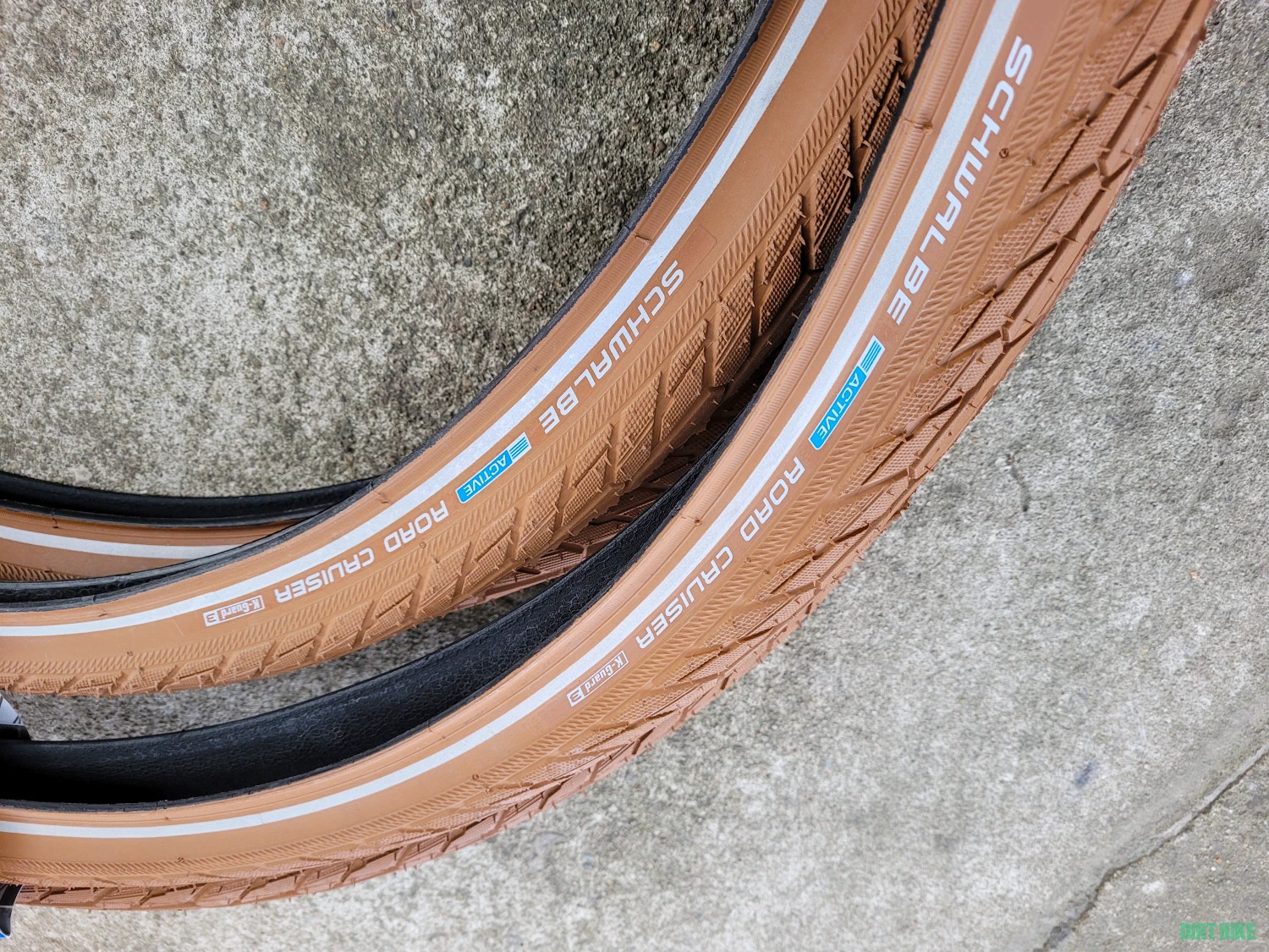 4. Schwalbe Road Cruiser Active - 26x1.75 - Brown-Reflex sarma