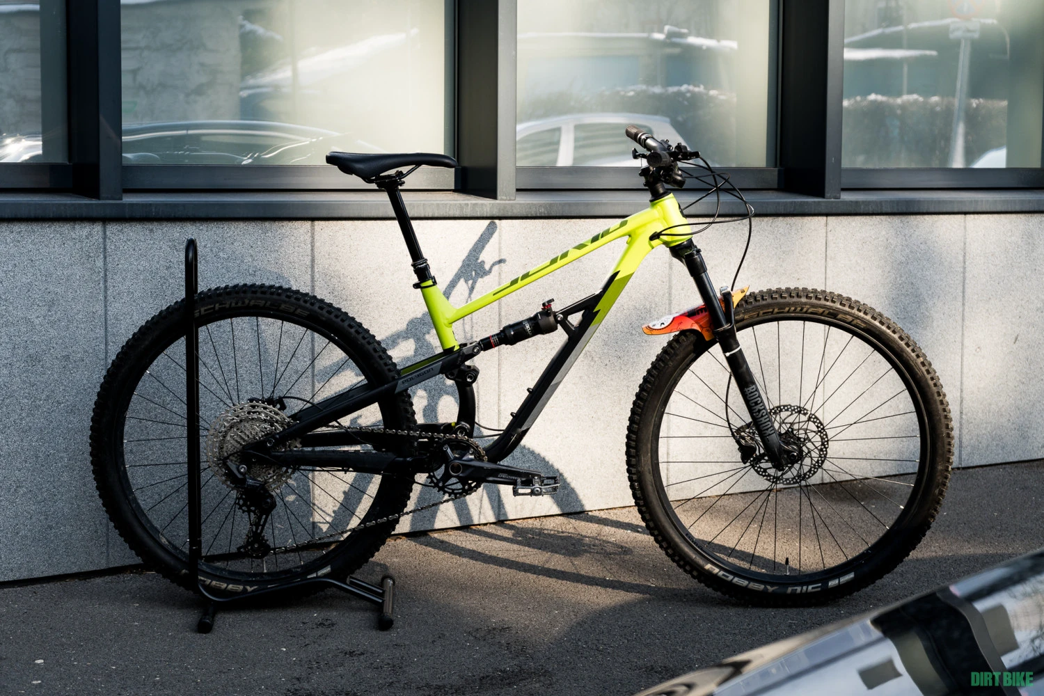 1. Bicicleta Polygon Siskiu D7 Light Green Black 27.5"