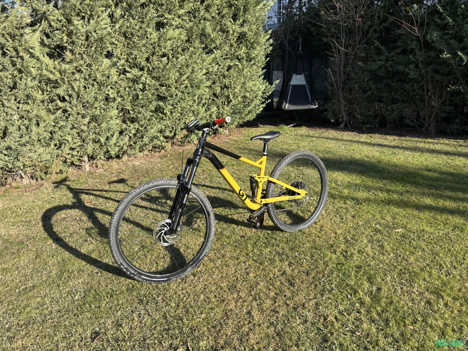 1. Gt zaskar Full Suspension