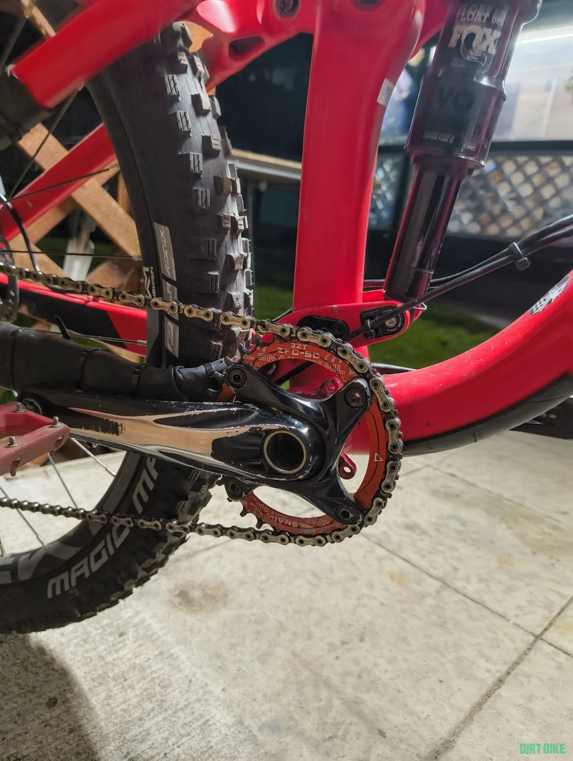 1. Vând bicicleta enduro Trek fuel ex 7