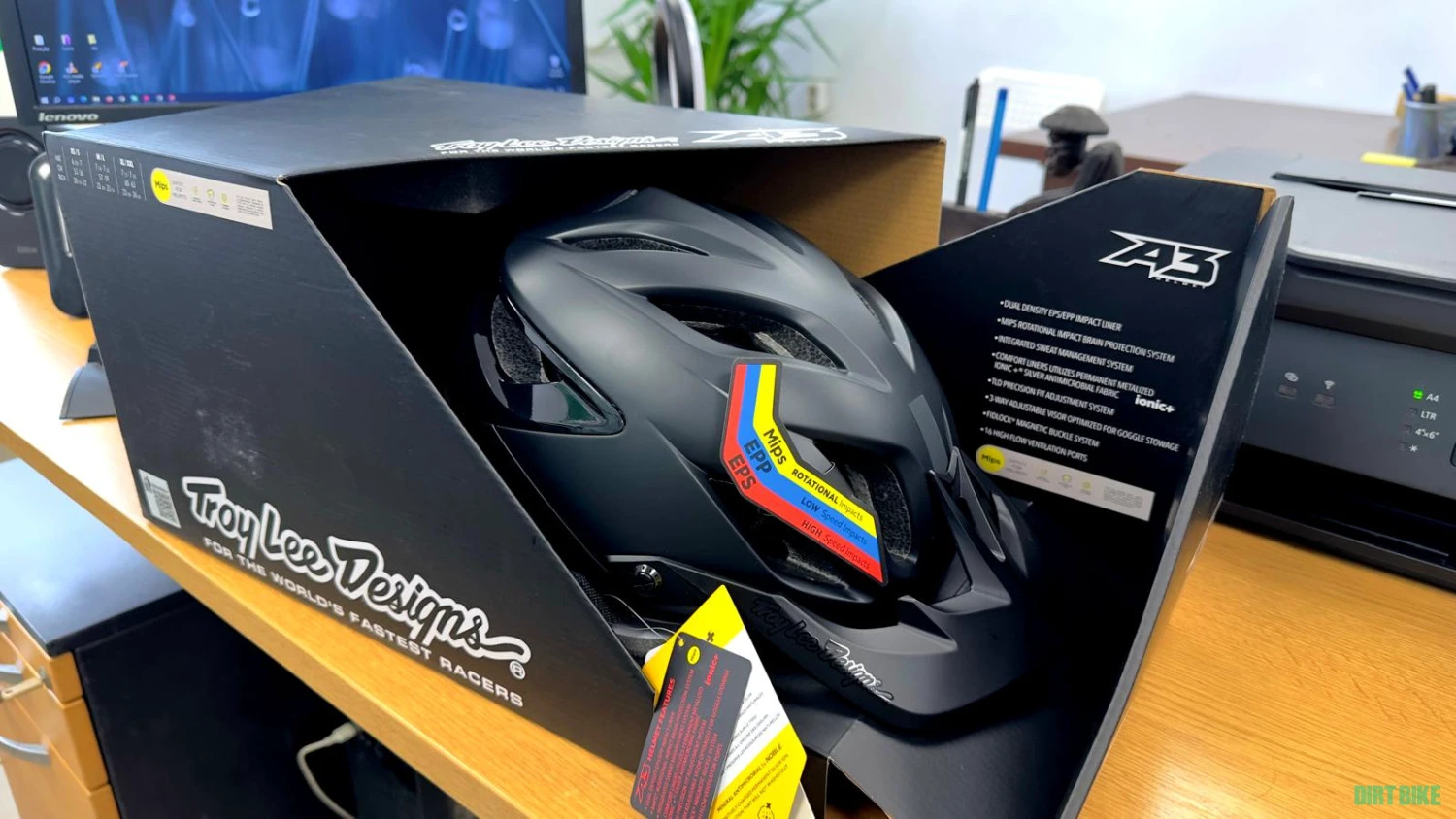 1. Troy Lee Designs A3 MIPS Uno Black 2024 MD/LG