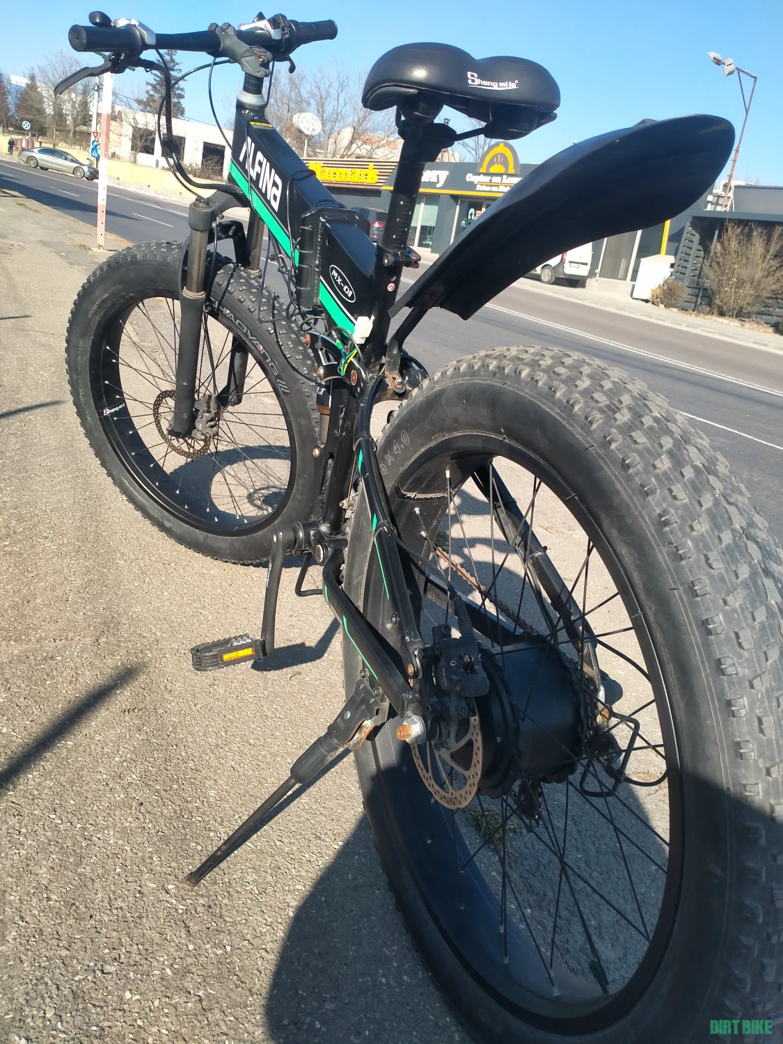 1. Vând Bicicletă electrică