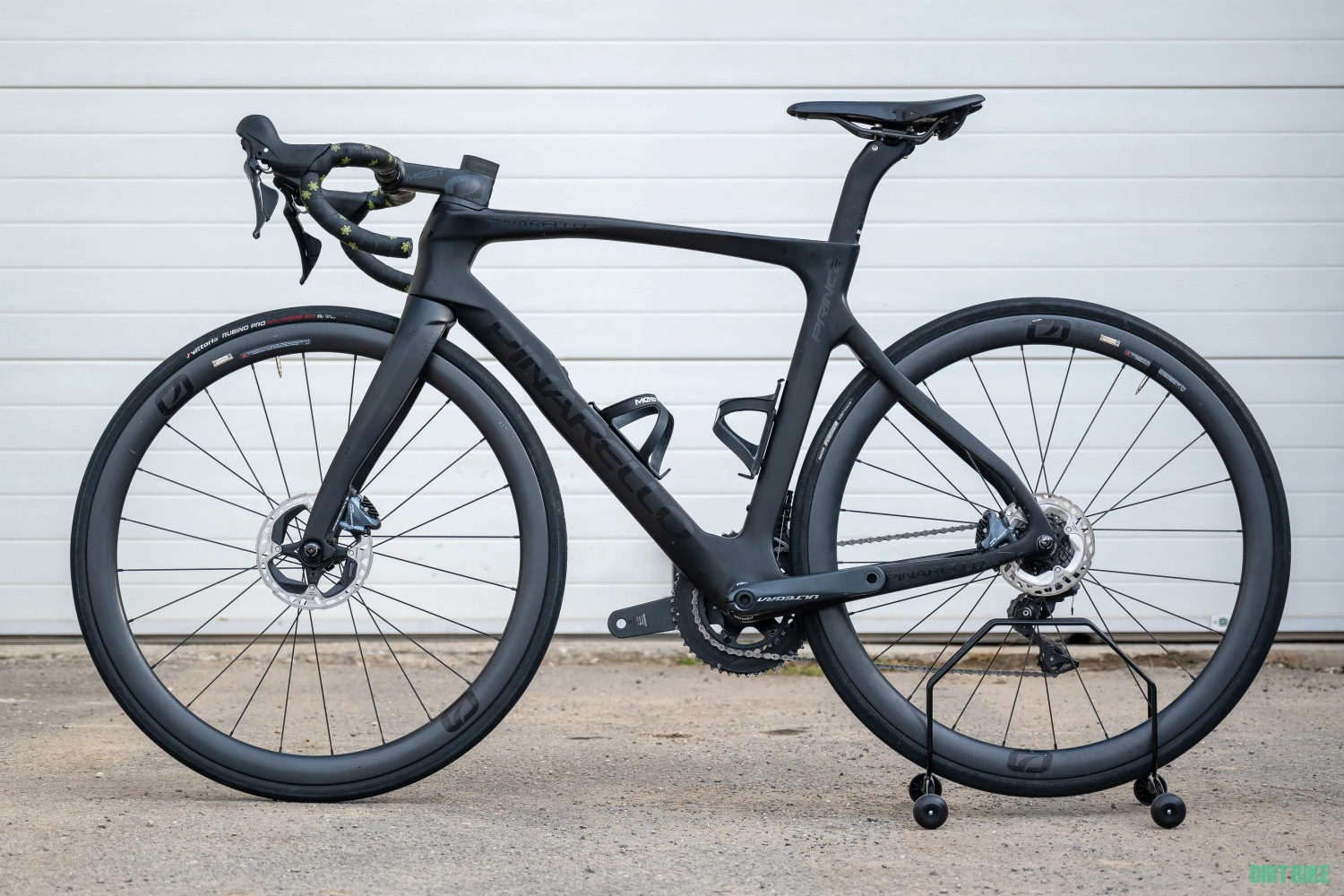 1. Pinarello Prince T700 black