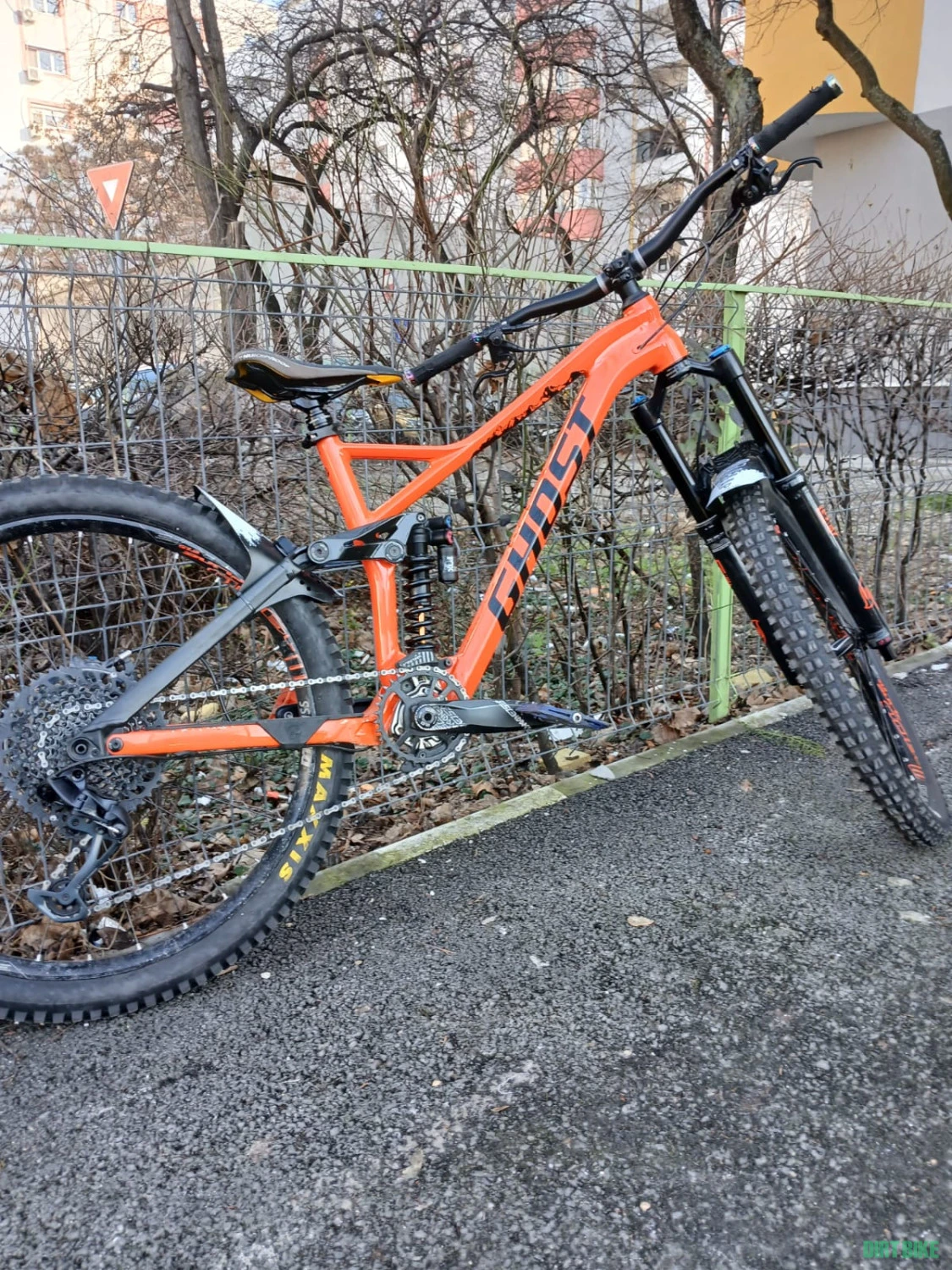 1. GHOST Framr 6.7 Enduro