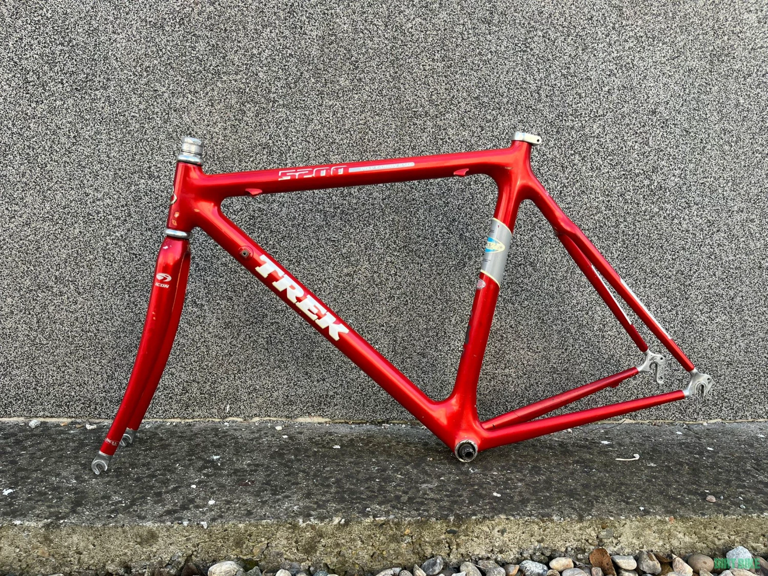 1. Cadru + Furca Trek 5200