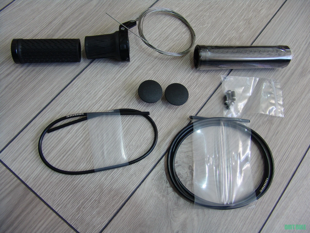 1. Maneta blocare RockShox TwistLock Sprint /Noua