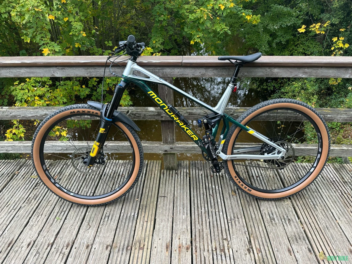 1. Mondraker Superfoxy R 2024