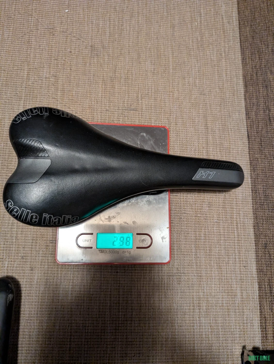1. Șa Selle Italia X1, 298g, 130mm lățime, stare excelentă