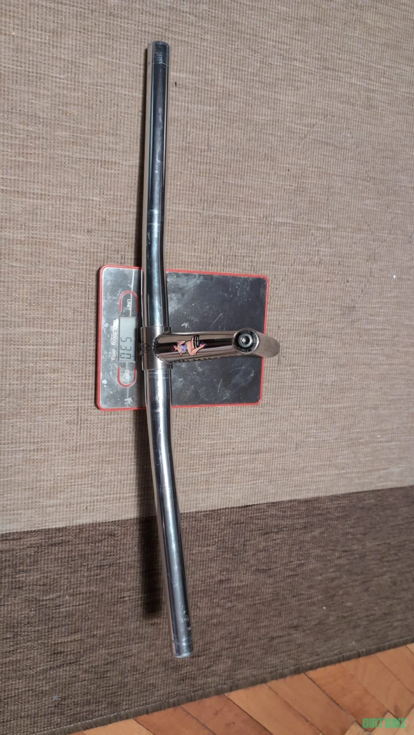 3. Ghidon drept cromat și pipă din oțel cromat ITALMANUBRI – 56cm / 105mm