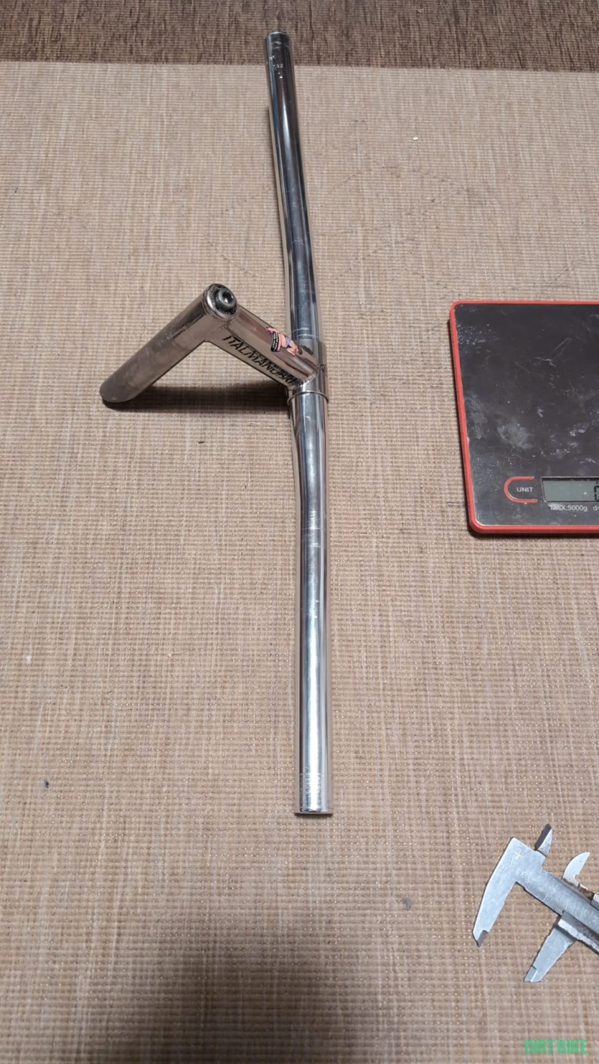 2. Ghidon drept cromat și pipă din oțel cromat ITALMANUBRI – 56cm / 105mm