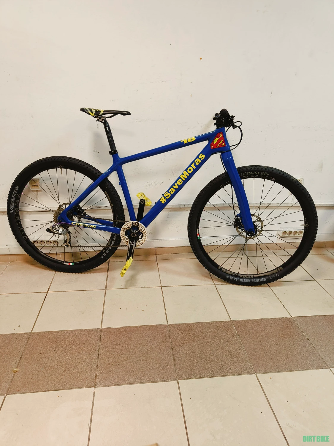 1. Bicicletă carbon