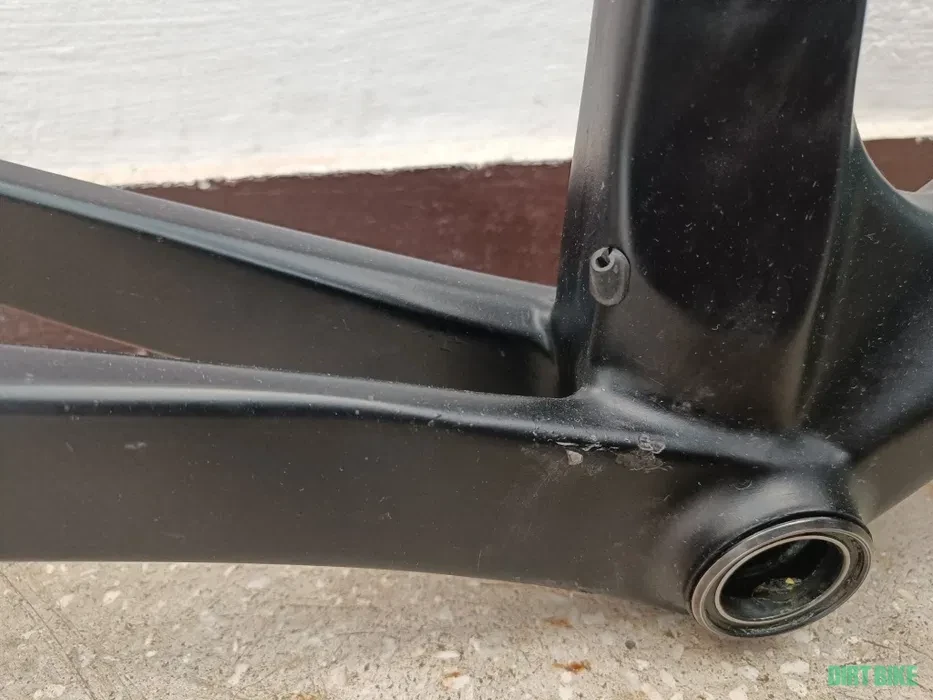 5. Cadru bicicleta de sosea cursiera din carbon Caam Corse marimea 56
