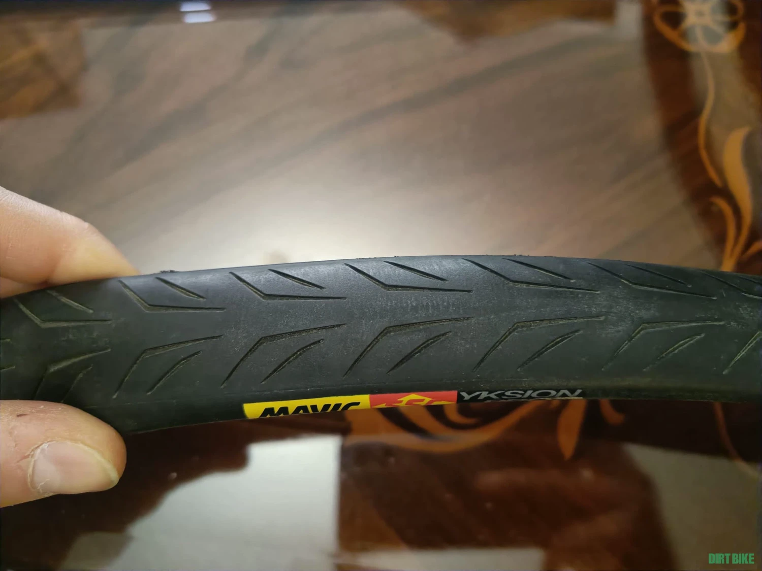 1. Baieuri Mavic Yksion Pro Powerlink 28"-25 Tubular in stare excelenta