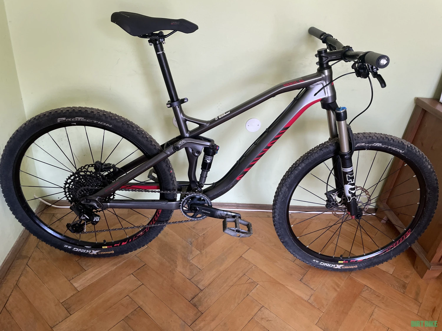 1. Canyon Nerve Al marime M