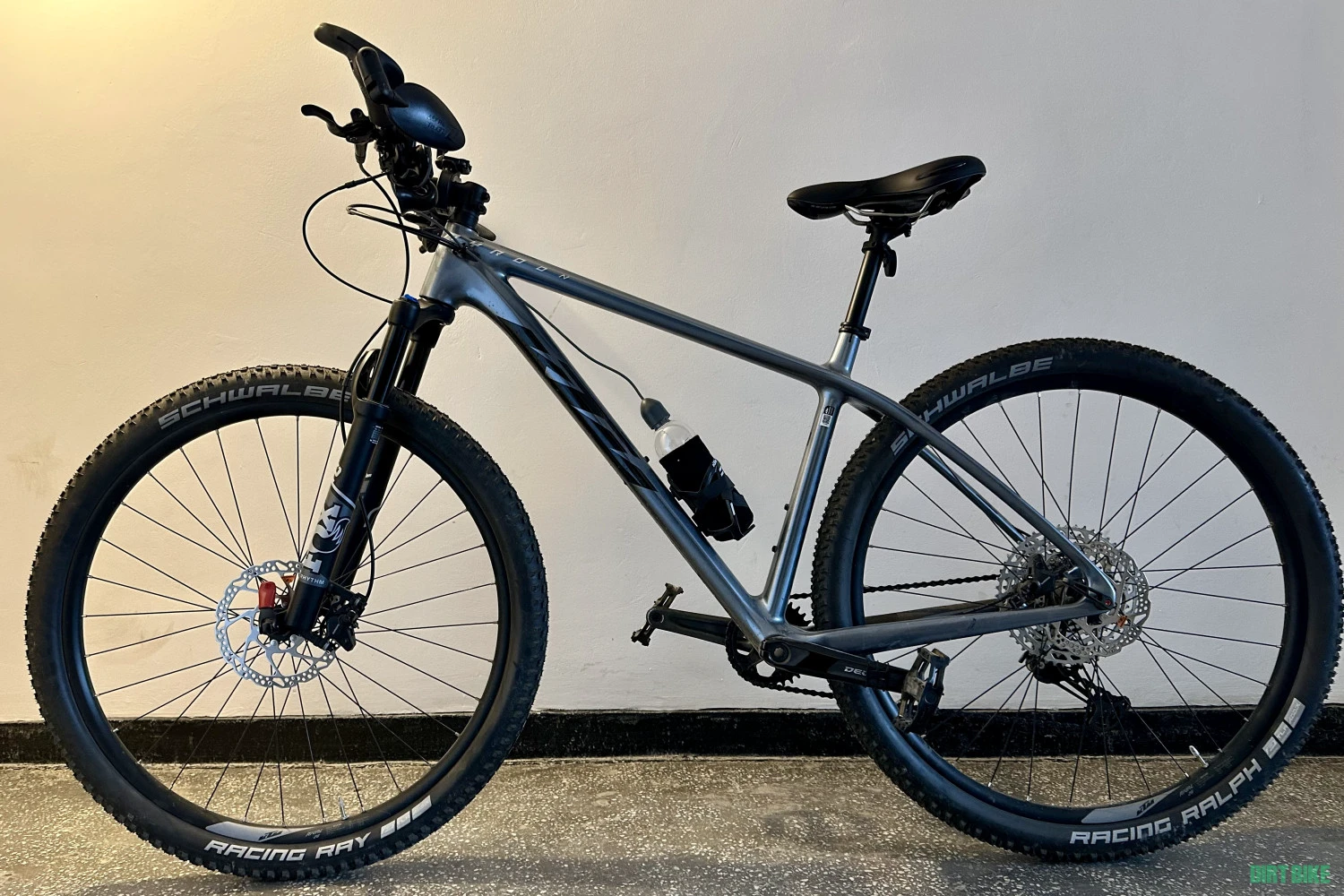 6. Vând bicicleta KTM MYROON ELITE carbon gri metalizat 12-G Shimano Deore XT mărime 48cm/L(cu factura de achiziție)