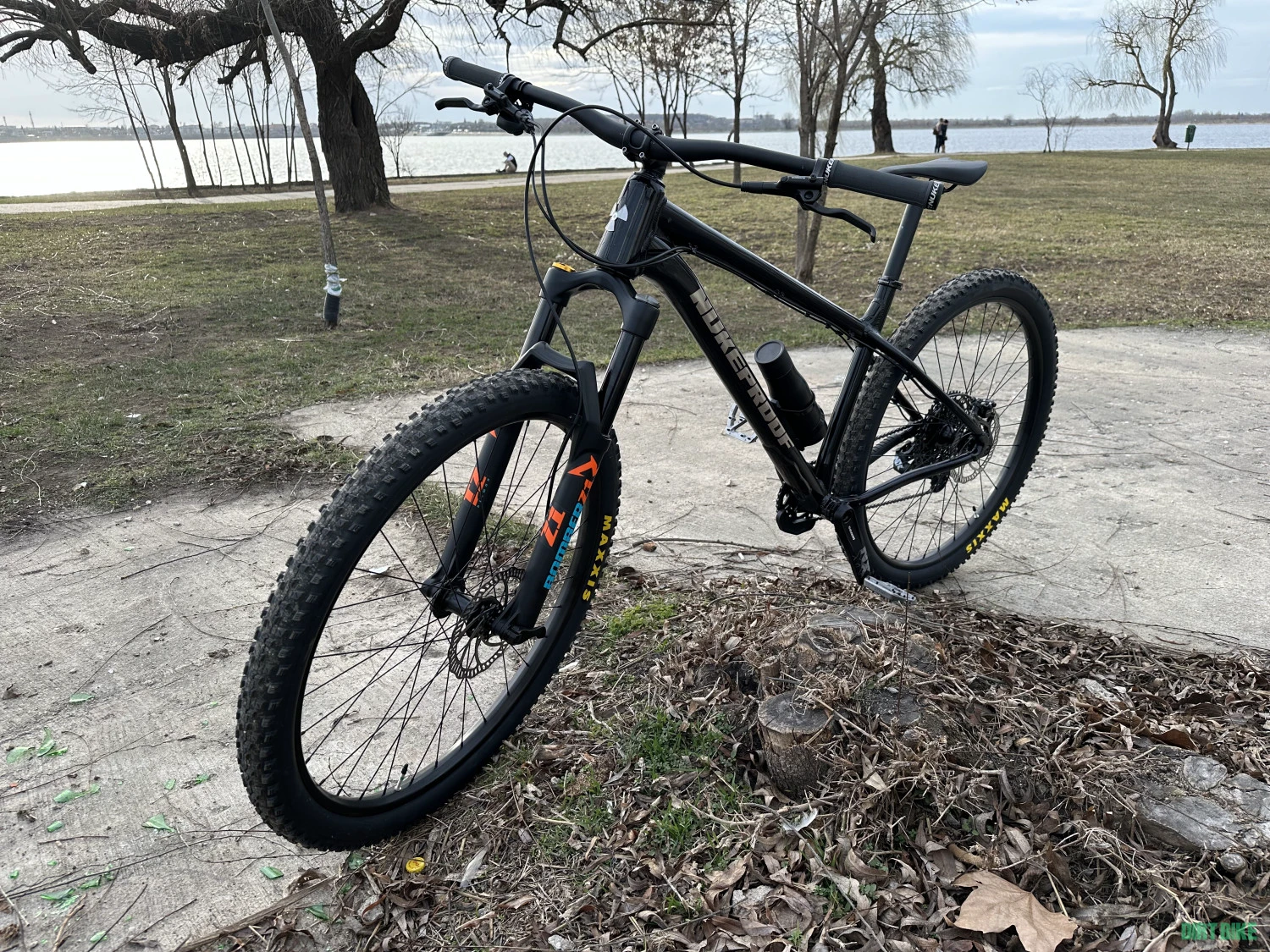 1. Nukeproof Scout 275