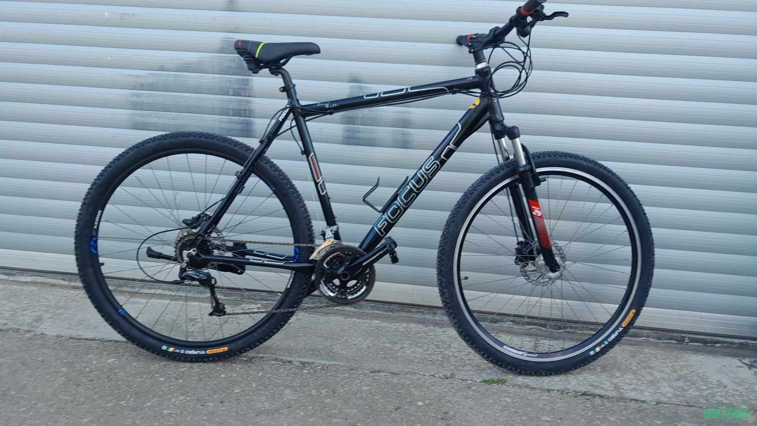 1. Vand bicicleta FOCUS roti 29 cu fr pe disc hidraulica