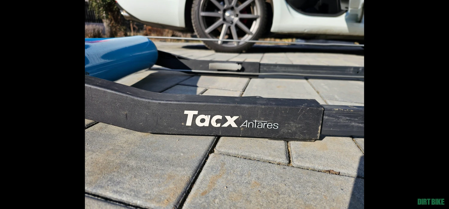 1. Roller Trainer tacx antares t1000