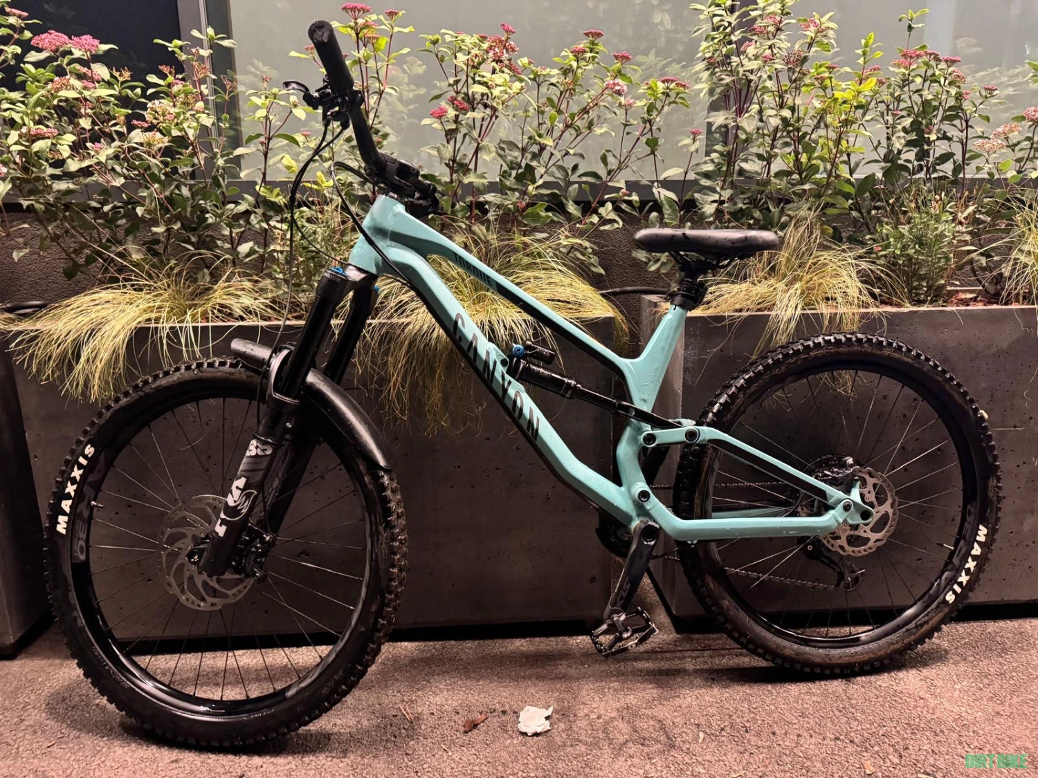 1. Canyon Torque 6, AL, 27,5", mărimea L