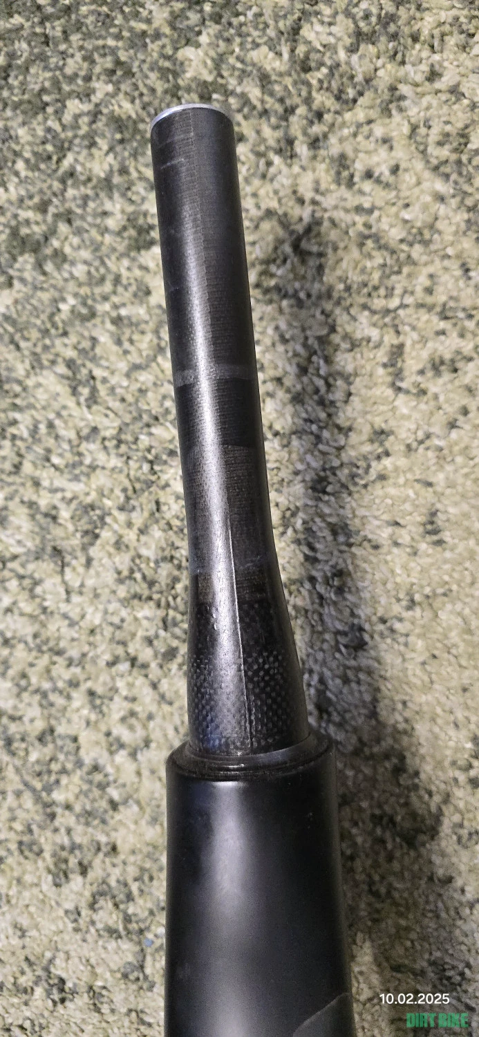10. Furca carbon 29er Koga