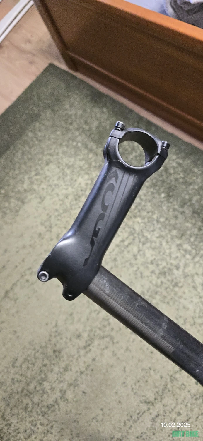 6. Furca carbon 29er Koga