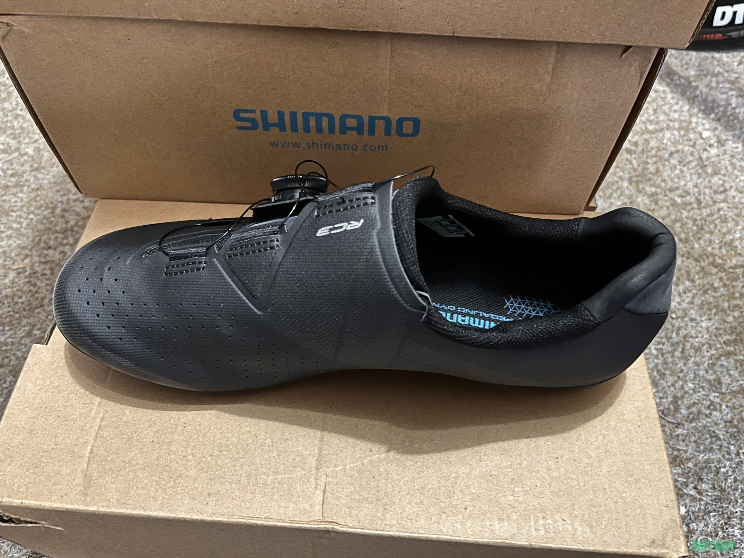 1. Pantofi 42 șosea Shimano RC 3