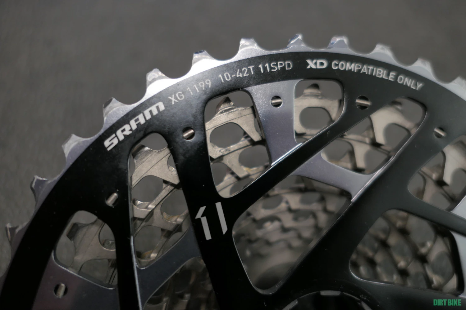 1. Sram XX1 XG-1199 10-42T 11v