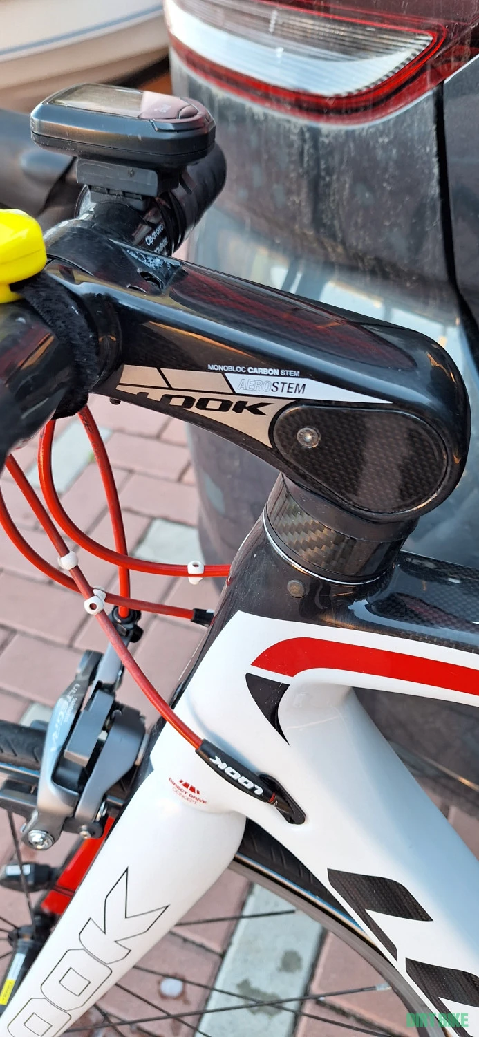 3. Cursiera carbon Look 695