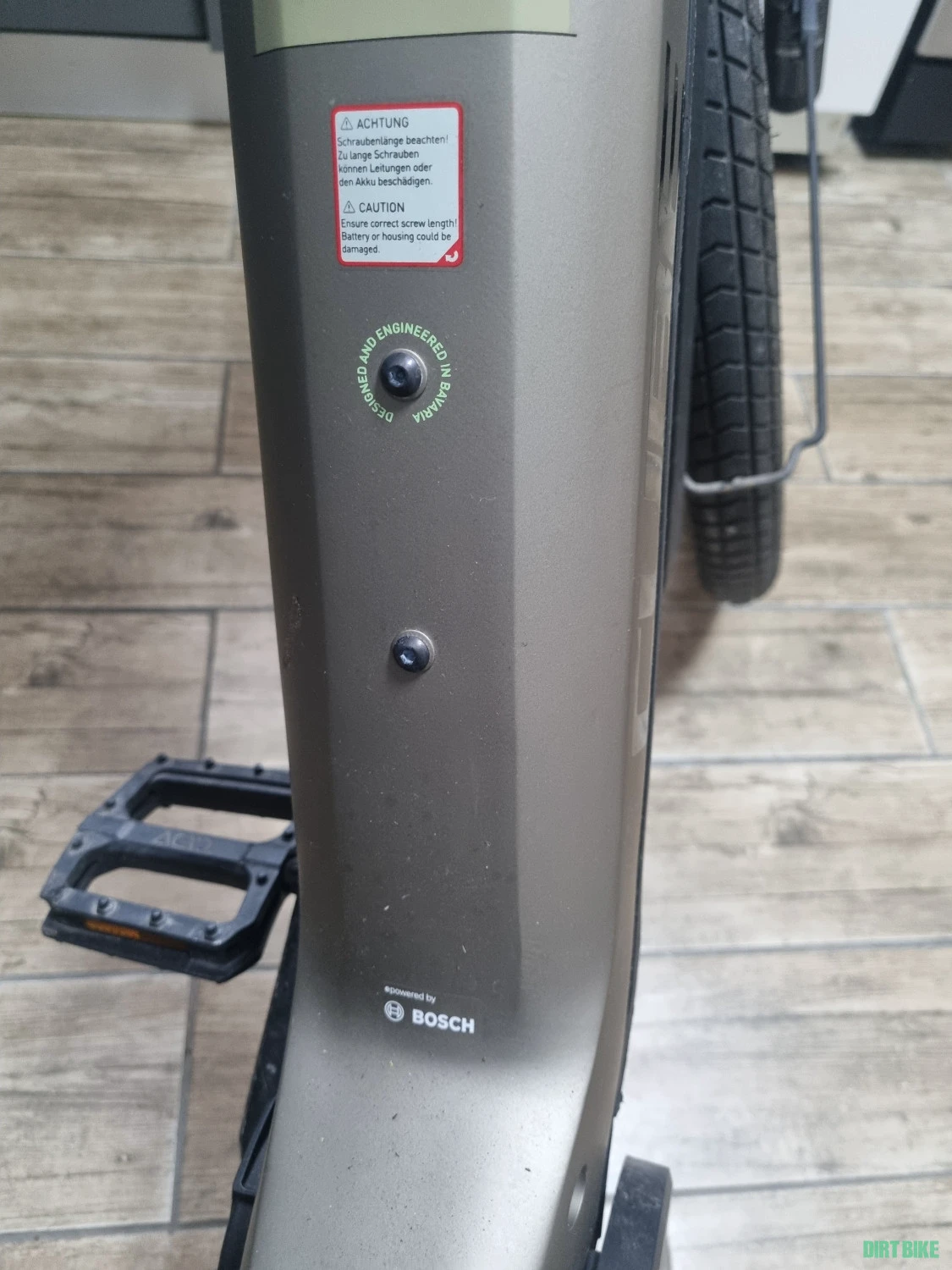 2. Vand Bicicleta Electrica -Hybrid CUBE PRO
