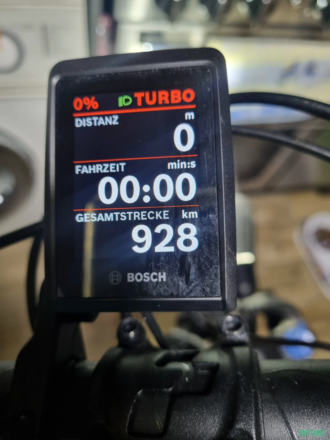 4. Vand Bicicleta Electrica -Hybrid CUBE PRO