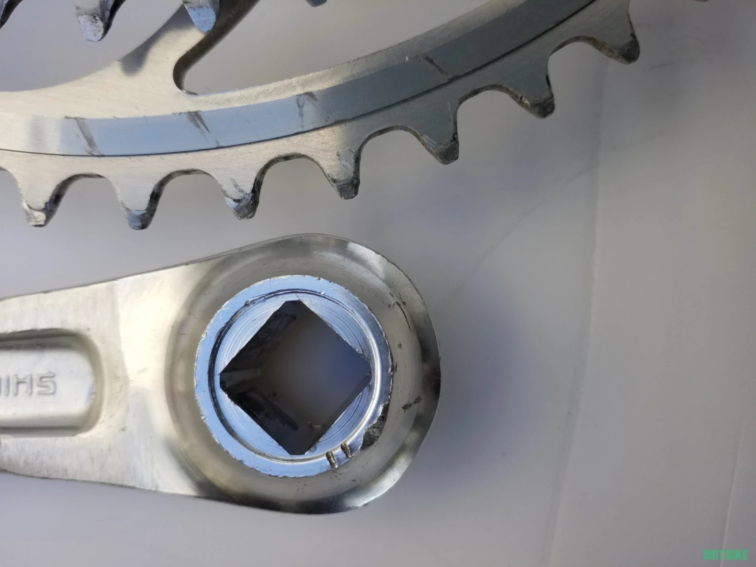 6. Angrenaj Shimano FC S125 Golden Arrow