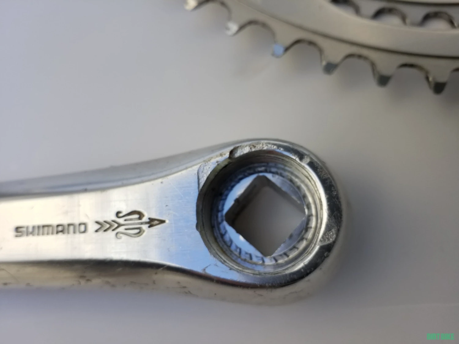 9. Angrenaj Shimano FC S125 Golden Arrow