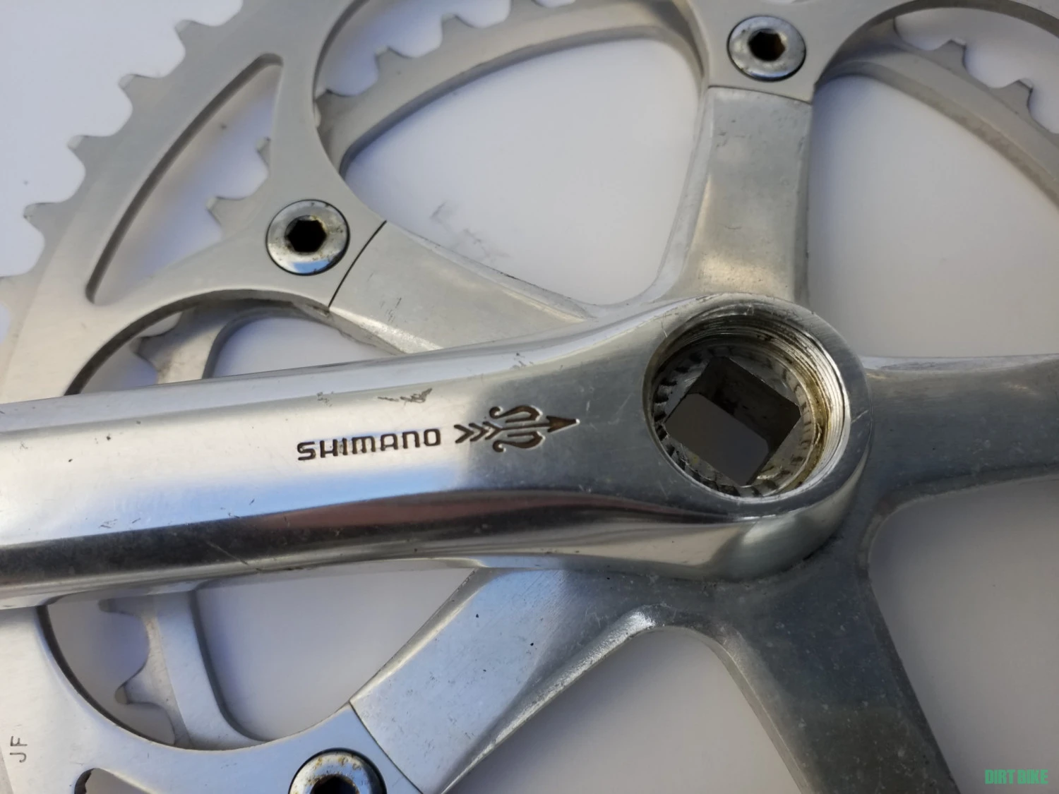 2. Angrenaj Shimano FC S125 Golden Arrow