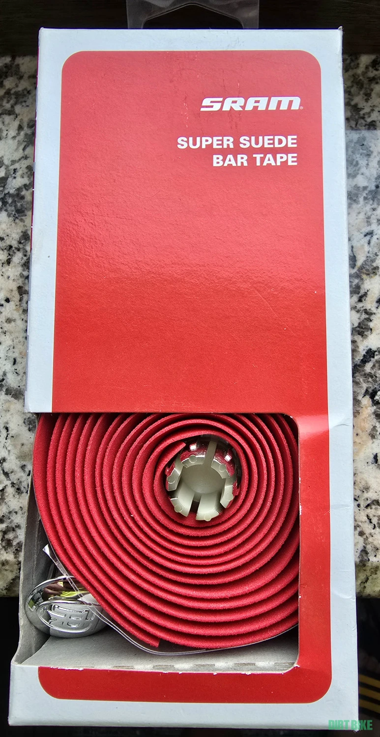 1. Ghidolina Sram Super Suede rosu mat