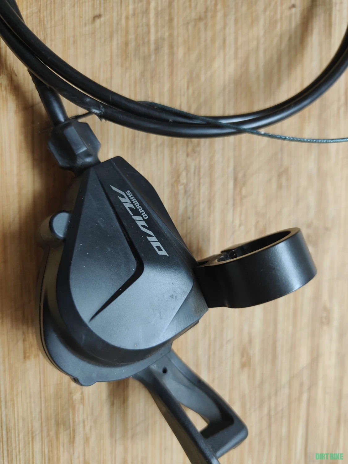 1. Vand schimbator Shimano Alivio MTB