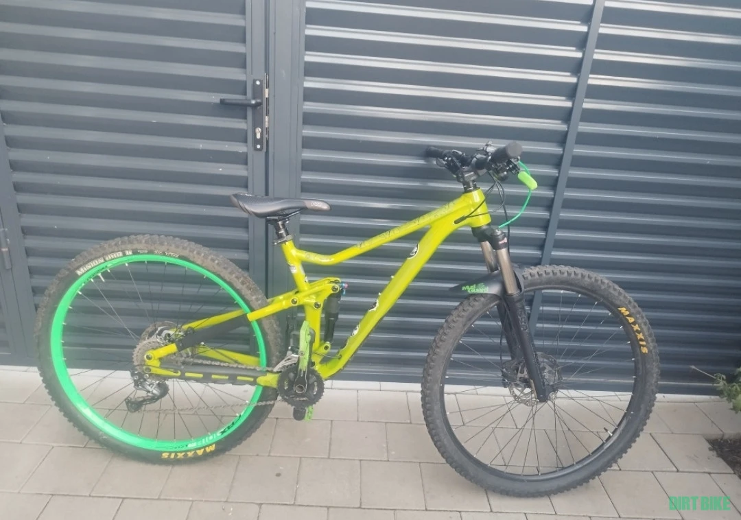 1. Merida one-twenty rc 300