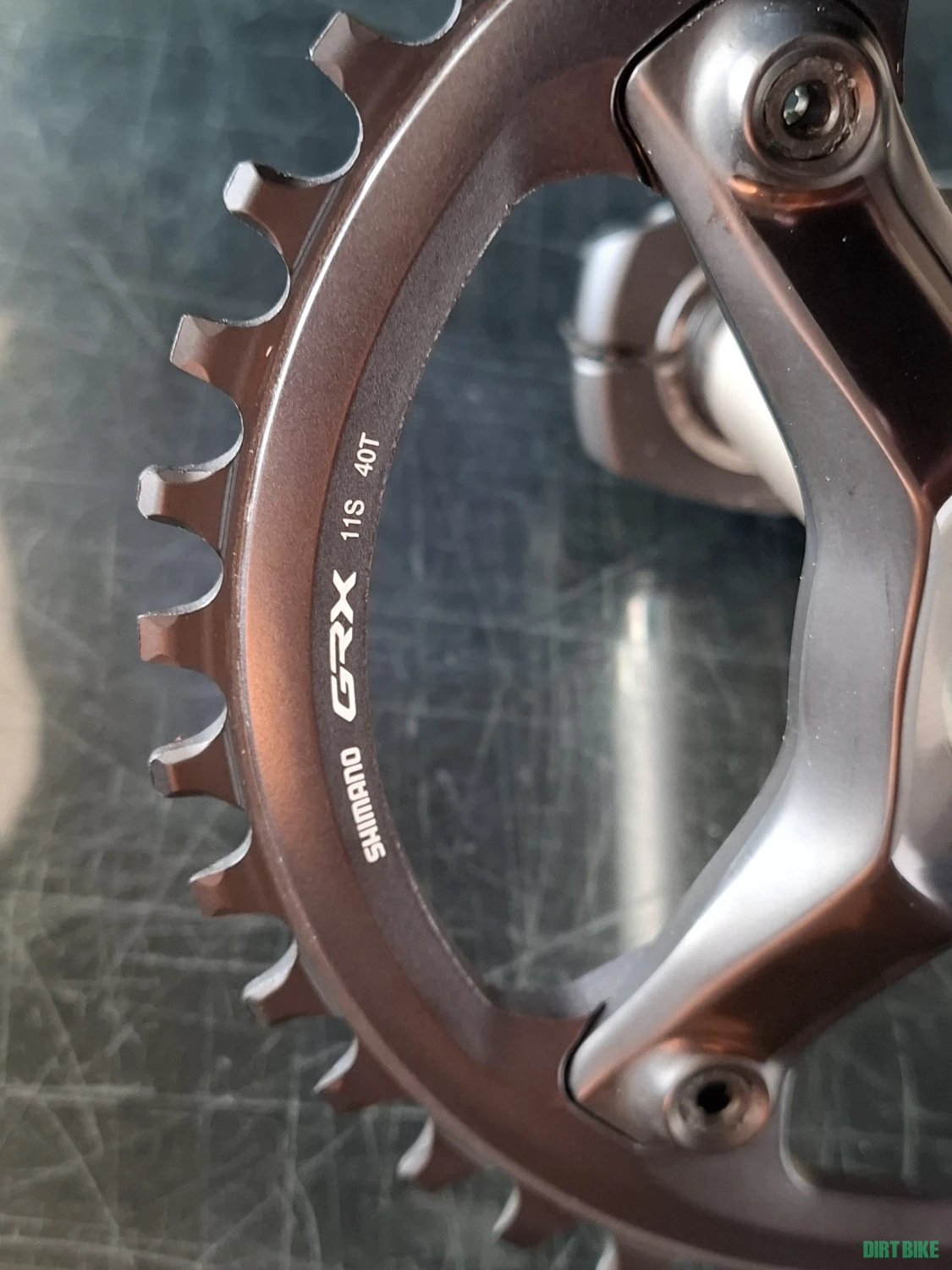 1. Pedalier Shimano GRX 810 1 x 11/12