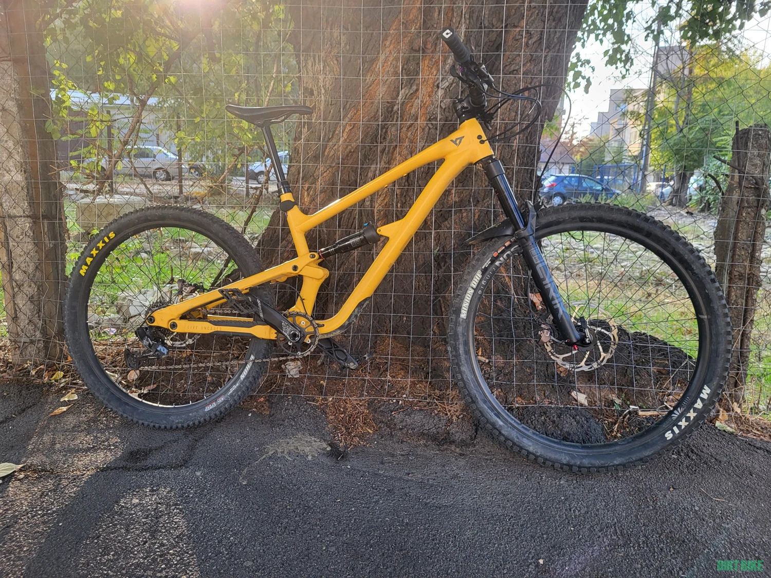 1. Bicicleta trail YT Jeffsy Core 1 2024 L