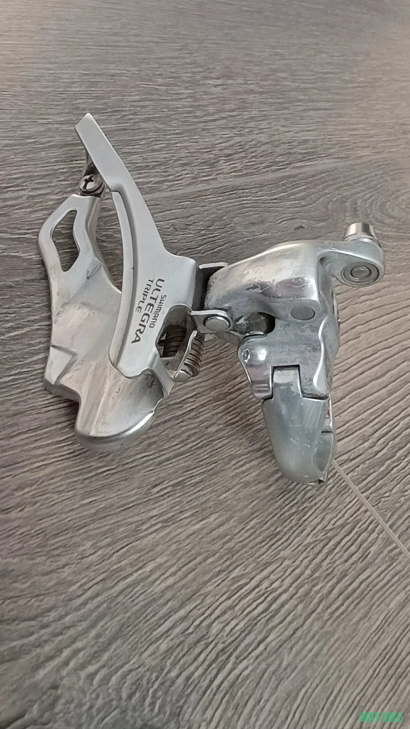 3. Schimbător Shimano Ultegra FD6603