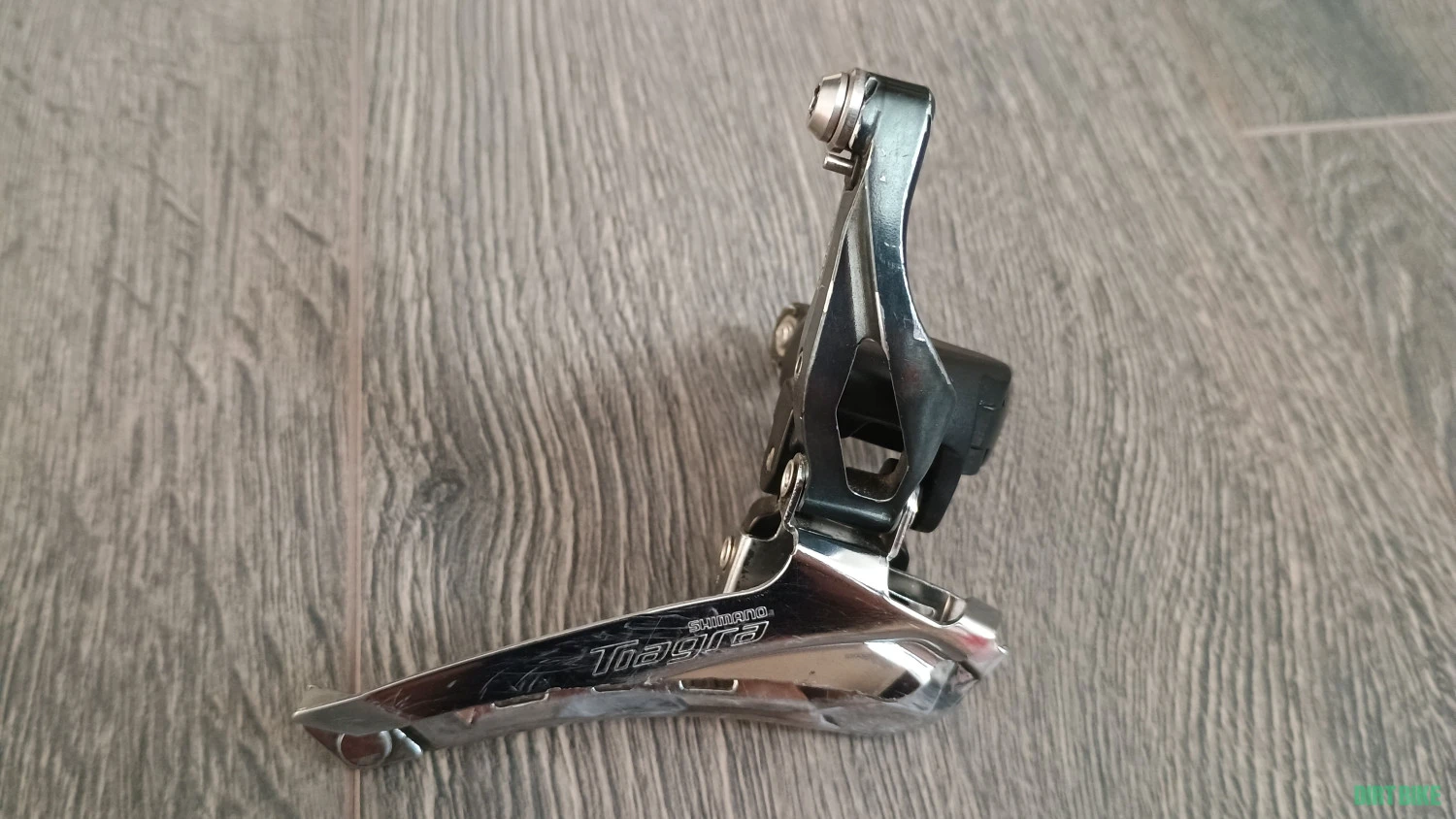 1. Schimbător foi Shimano Tiagra FD 4700